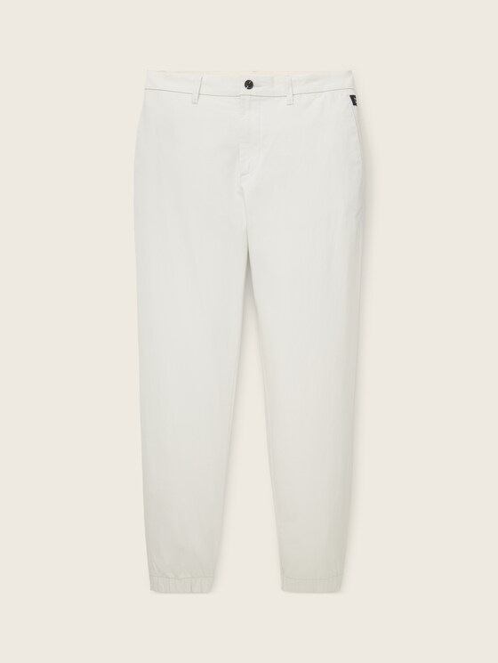 Relaxed Tapered Chino