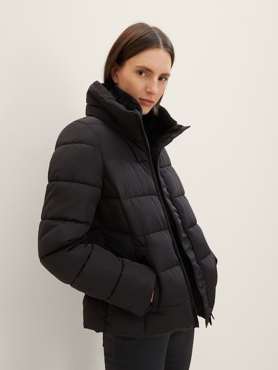 Puffer jacket with a stand-up collar