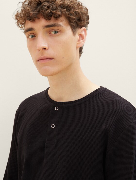 Henleyshirt mit Struktur