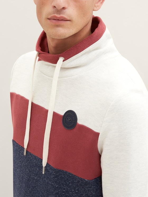 Sweatshirt with a stand-up collar