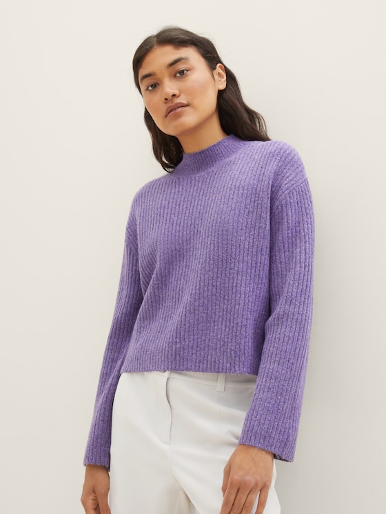 Ribbed sweater with recycled polyester