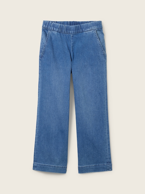 Wide leg jeans with an elastic waistband