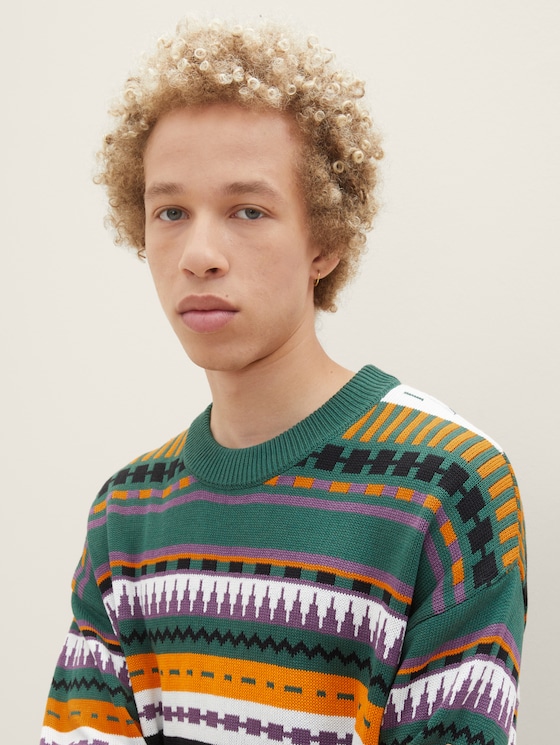 Multi-coloured knitted sweater