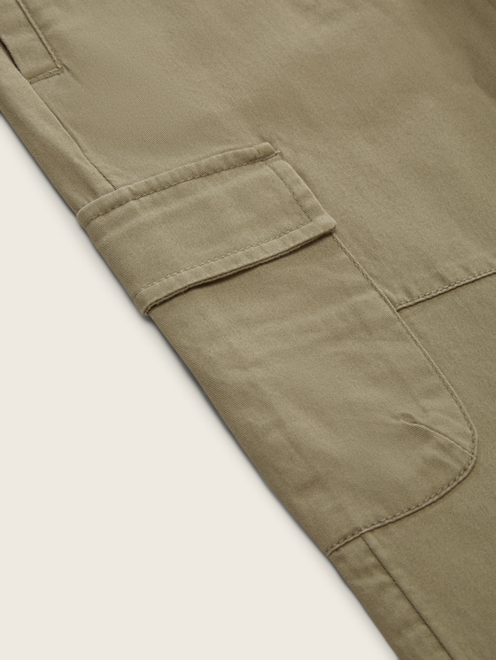 Cargo trousers with organic cotton