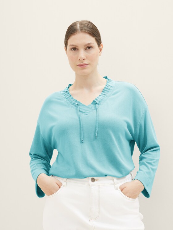 Plus - long-sleeved shirt with a V-neckline