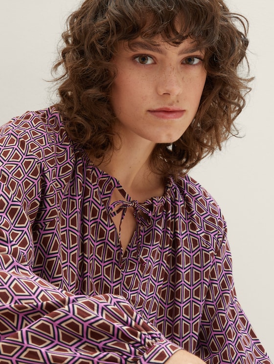 blouse with a print