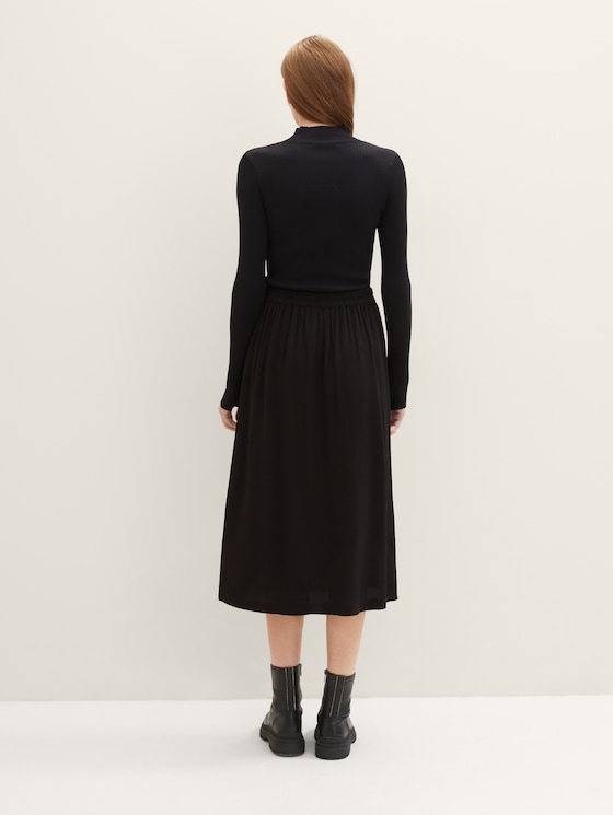 Midi skirt with structure by Women, deep black