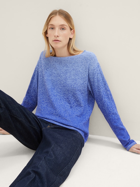 Knitted sweater with organic cotton