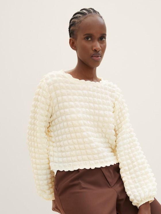 Cropped blouse with a waffle texture