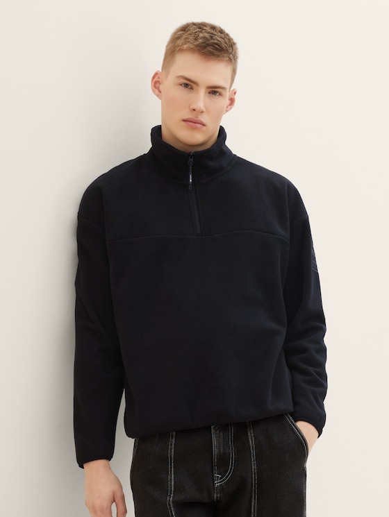 Fleece sweatshirt with a Troyer collar