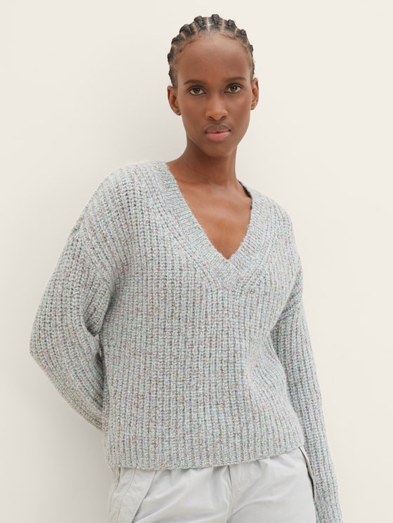 Multi-coloured knitted sweater with recycled polyester