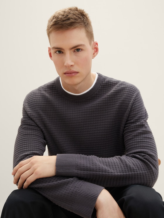 Knitted jumper with texture by Denim Male, coal grey