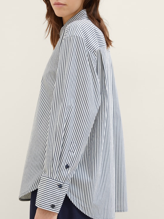 Striped loose-fit shirt