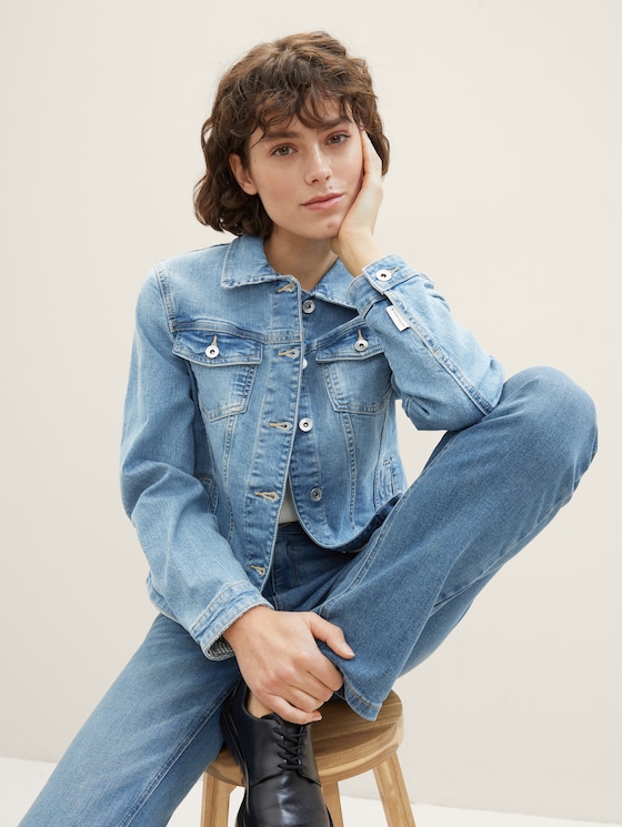 Denim jacket with recycled cotton