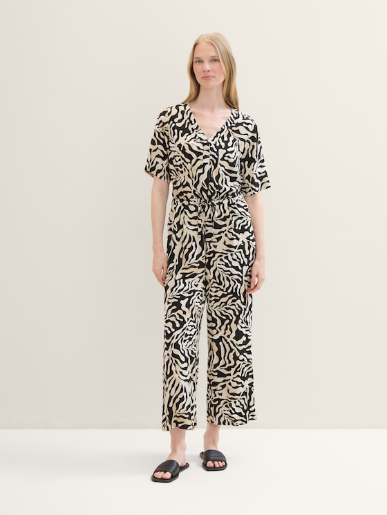 Patterned jumpsuit with a V neckline by Tom Tailor