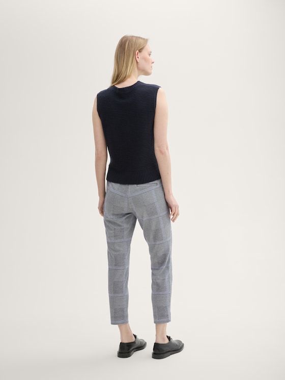 Loose check trousers in LENZING™ EcoVero™ by Women, navy blue check