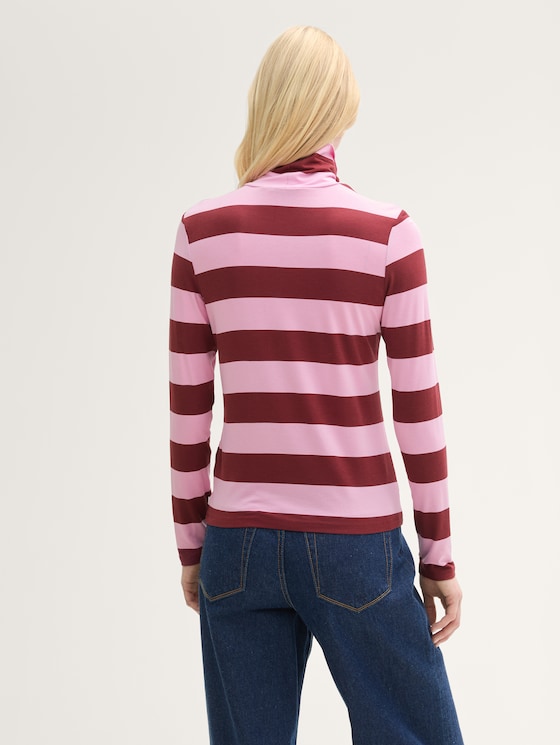 Rollkragen Shirt mit LENZING™ ECOVERO™ von Denim Female, dark red pink stripe
