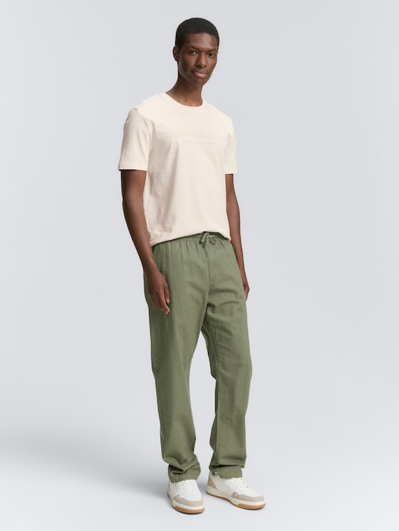 Basic T-Shirt mit Logo-Print von Denim Male, macaroon cream