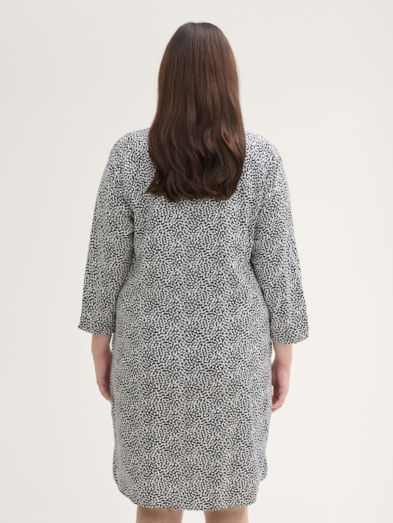 Plus Size - Kleid mit livaeco™ BY BIRLA CELLULOSE von Women Plus Size, organic navy dot design