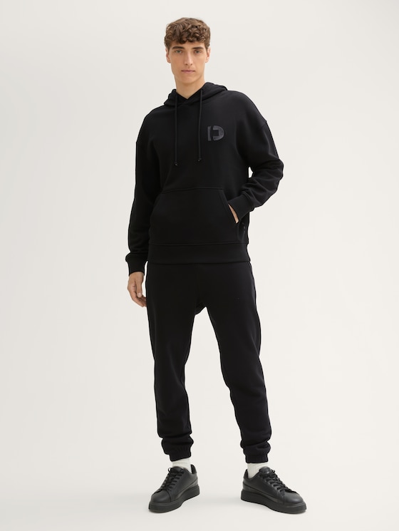 Hoodie relax avec logo brodé par Denim Male, Black