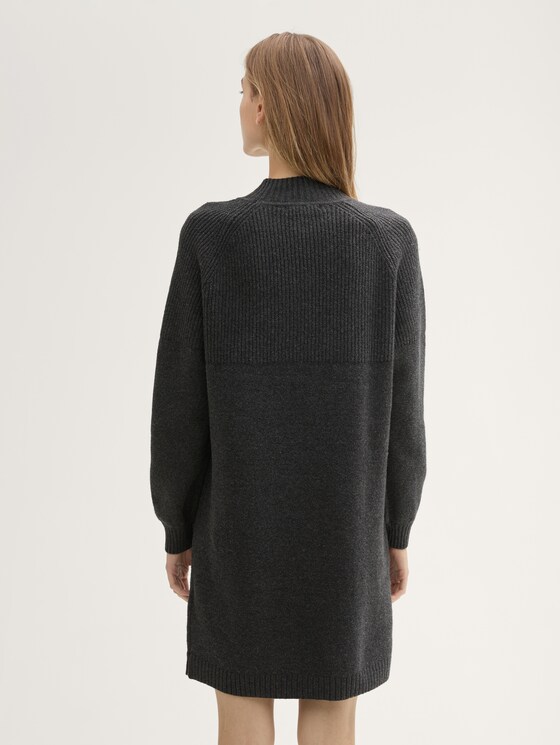 Strickkleid mit Stehkragen von Denim Female, Shale Grey Melange