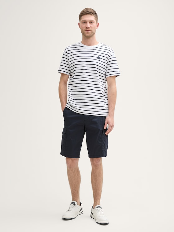 Cargo shorts with pockets by Tom Tailor