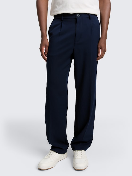 TTLoose Chino Hose mit Bügelfalte von Denim Male, sky captain blue