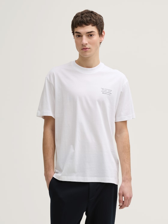 Relaxed Fit T-Shirt mit Rücken-Print von Denim Male, White