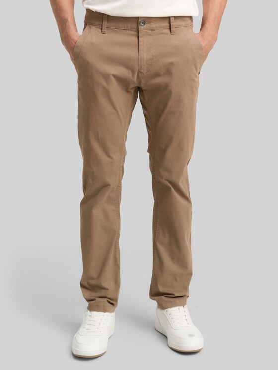 m*e様 ALOUND TWOTUCK TAPERED CHINO PANTS Tapered chino trousers in brown by Tom Tailor