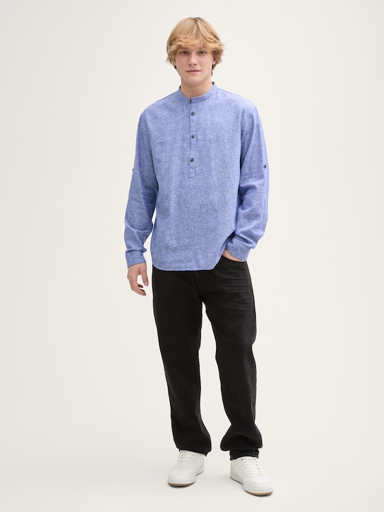 Relaxed fit tunic shirt with linen content by Denim Male, royal blue chambray