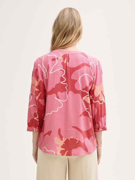Bluse mit Muster von Women, pink big floral shapes design