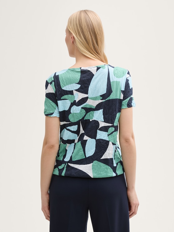 Crinkle T-Shirt mit Muster von Women, green dots and shapes design