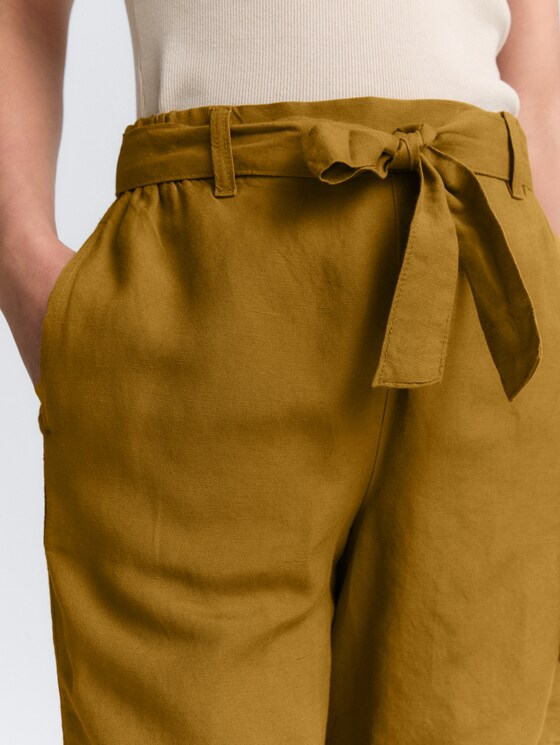 Loose straight Bermuda shorts with linen content by Tom Tailor