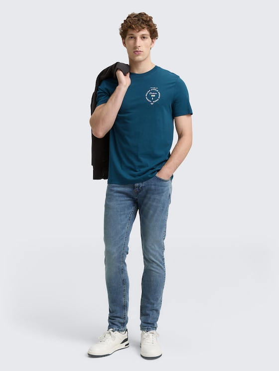 T-Shirt mit Print von Denim Male, deep pond green