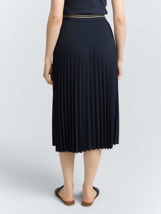 Pleated midi skirt by Tom Tailor