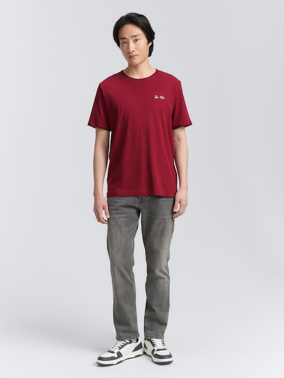 T-Shirt mit Print von Men, Deep Red