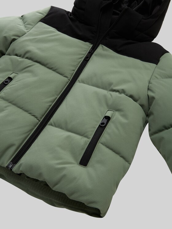 TOM TAILOR Jungen Winterjacke – Colorblock-Design, Wasserabweisend, Mit Abnehmbarer Kapuze, Nachhaltig
