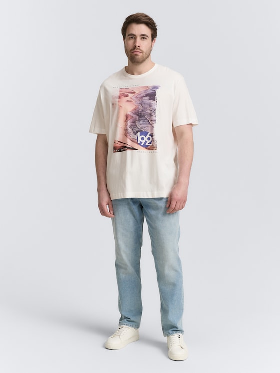 Plus Size - T-Shirt mit Foto-Print von Men Plus Size, off white