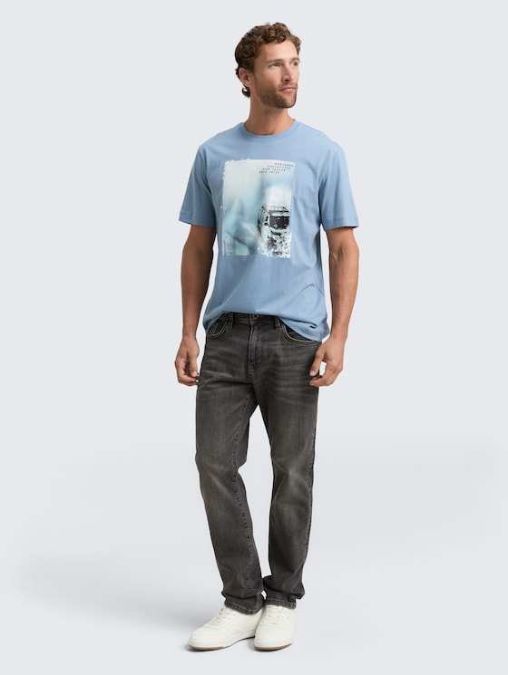 T-Shirt mit Foto-Print von Men, faded denim blue
