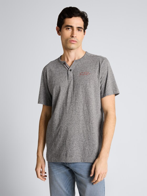 Henley T-shirt with fine stripe pattern by Men, white tarmac grey fine stripe