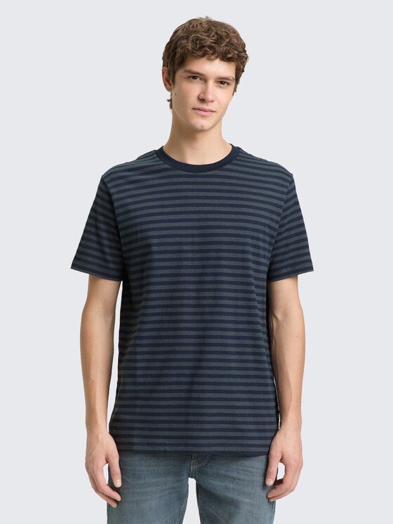 T-Shirt mit Streifenmuster von Denim Male, navy grey yd stripe