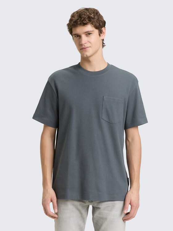 Relaxed fit T-shirt met borstzak door Denim Male, urban medium grey