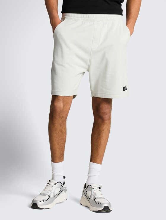 Relaxed Sweat-Shorts von Denim Male, frozen light mint