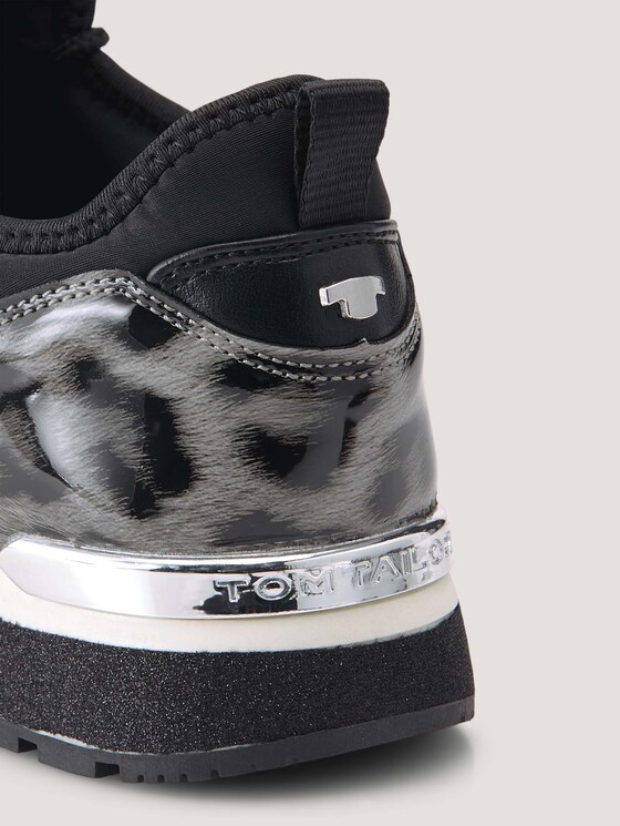 Sneaker with snakeskin and leopard pattern details - Women - black Sneaker with snakeskin and leopard pattern details - Women - black - 9 - TOM TAILOR