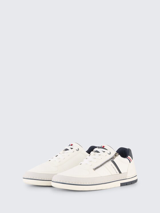 Sneaker aus strukturiertem Lederimitat von Men, white