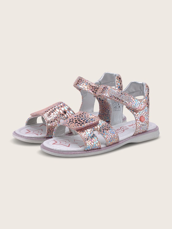 Sandals with glitter