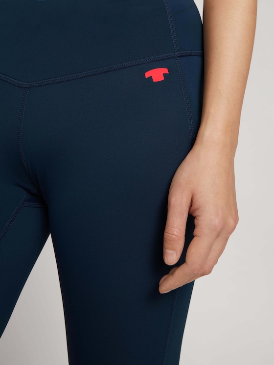 Leggings with a pocket