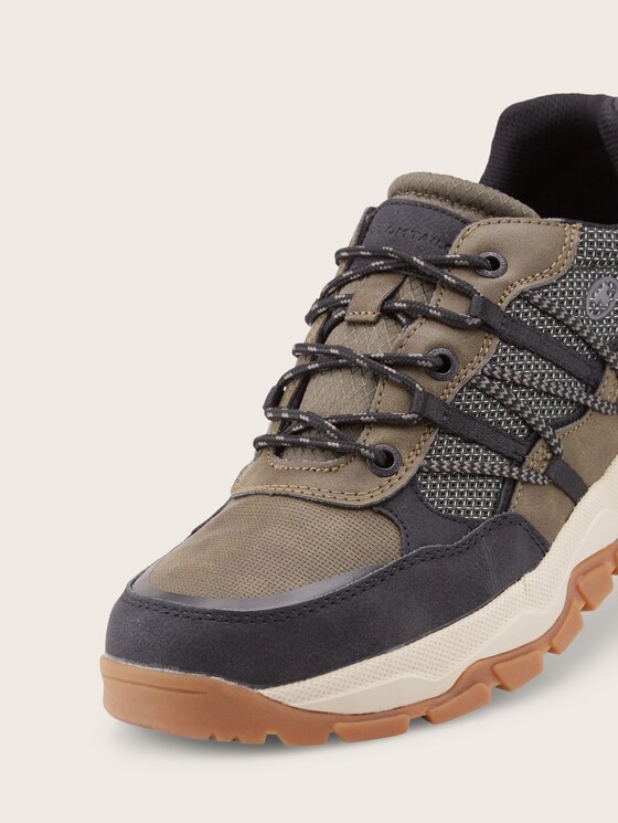 Sneaker met toepassingen