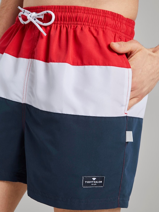 Gestreifte Badeshorts - Männer - poppy red Gestreifte Badeshorts - Männer - poppy red - 9 - TOM TAILOR