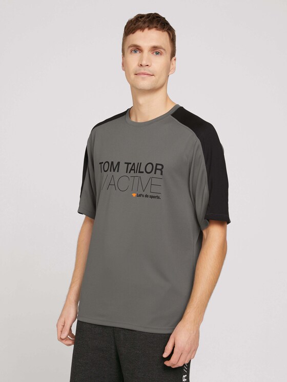 Funktions T-Shirt - Männer - khaki-black Funktions T-Shirt - Männer - khaki-black - 1 - Tom Tailor E-Shop Kollektion